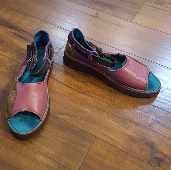 Soletech‎ Multi-color One-of-a-Kind Hand-Painted Leather Flats - Picture 2 of 5